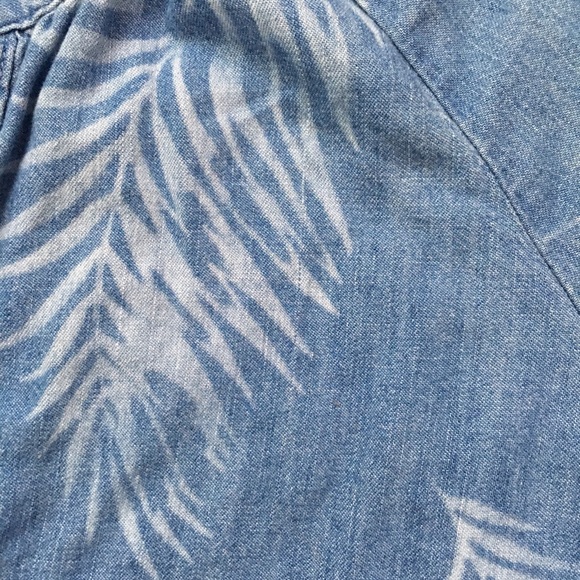 NEW Joe’s 100% cotton denim palm leaves tropical print top - S - Picture 4 of 7